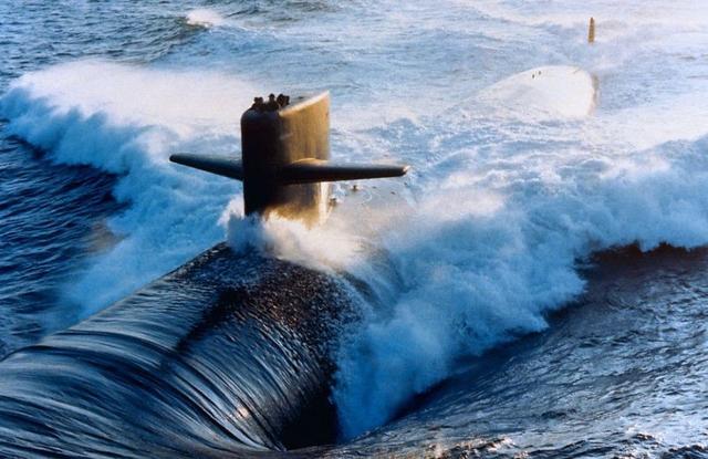 我国核潜艇下潜2百米发生变形 世界排名垫底:直到这款武器出现