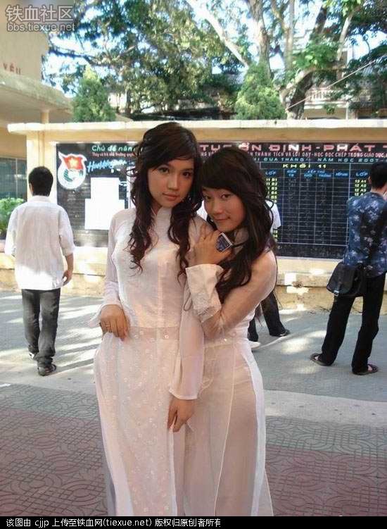中国小伙去越南把妹:各种美女纠缠不休