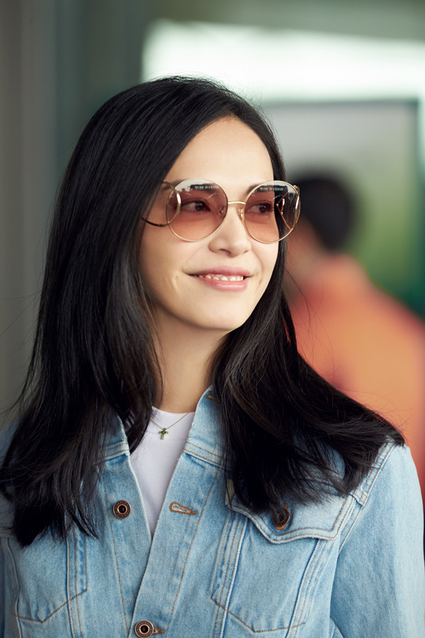 率性大方姚晨示范时尚出街style