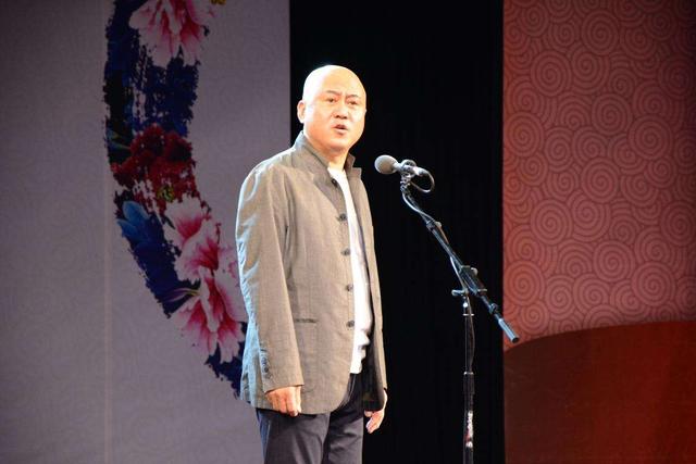 他和相声演员大兵同为李金斗大师的弟子 如今却是两种命运_凤凰网娱乐