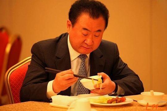 看完马云,刘强东,王健林吃的饭,我竟无言以对!_凤凰网财经_凤凰网