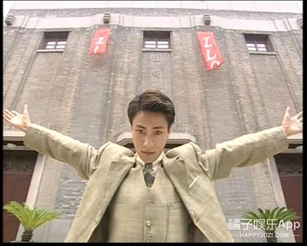 强吻,拥抱,送情书,如果当面向爱豆表白,你会用什么方式?