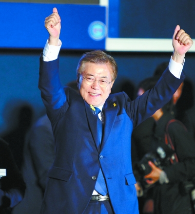 据新华社首尔5月10日电韩国共同民主党总统候选人文在寅当地时间9日