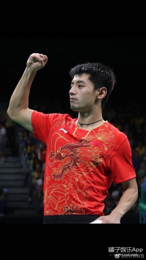 张继科竟然变这么黑了,你不会是去非洲训练了吧?