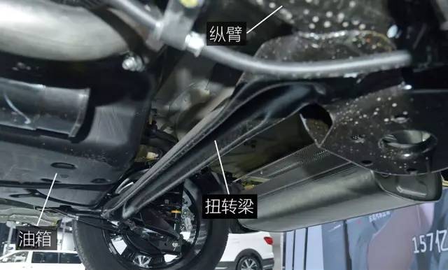 东风风神ax4同样采用了封闭截面的槽型扭转梁,这种扭转梁又叫做变截面