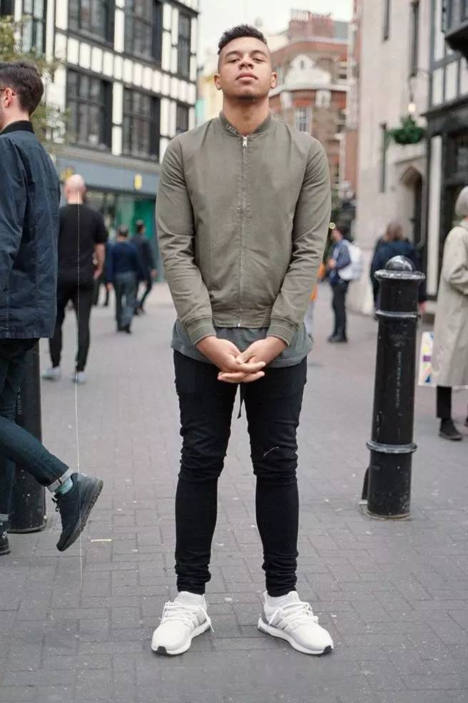 皮鞋配白袜才是最潮的搭配,不服来辩