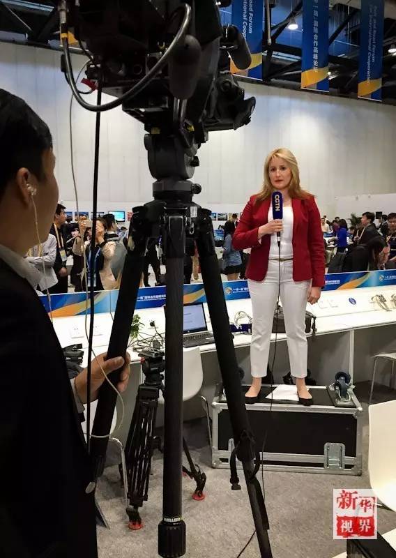 这场高峰论坛的成功举办,离不开这样一群人……_凤凰财经