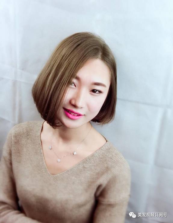 今年流行"包包头"