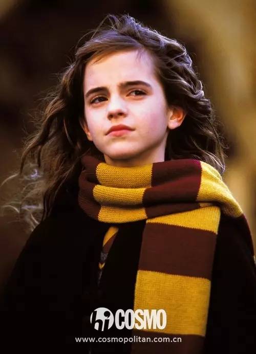 故事总有讲完的一天,而告别了"赫敏"之后的艾玛,也开始了自己新的事业