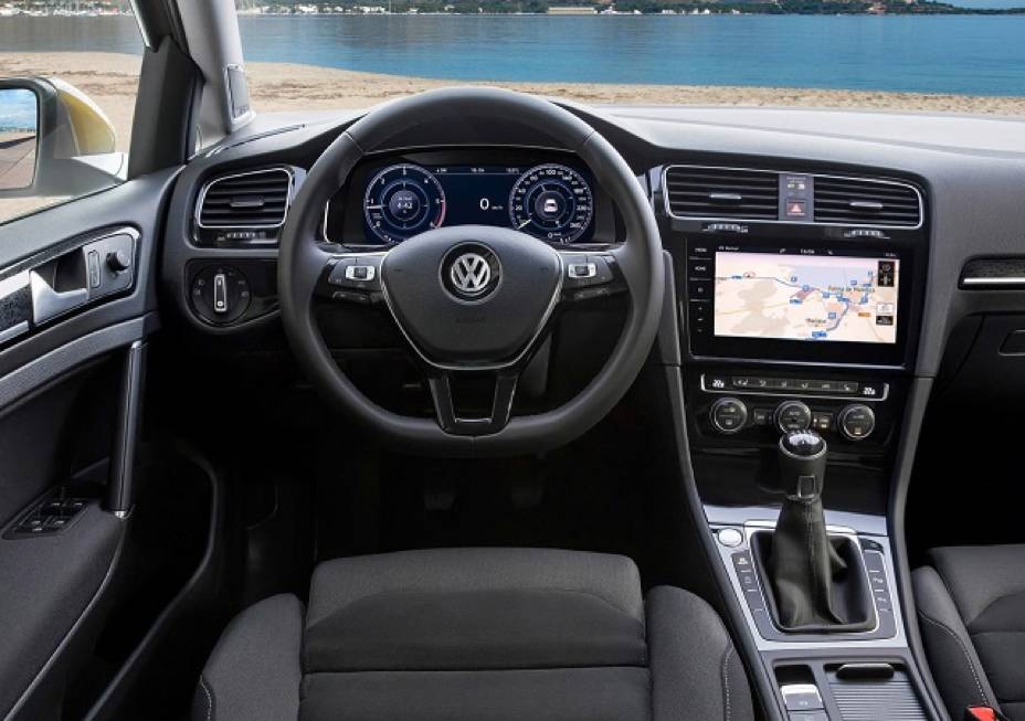 第七代高尔夫内饰