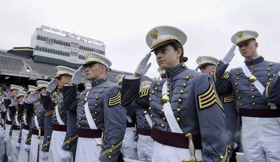 西点军校最昂贵的一课:你是个大人了,必须学会控制情绪