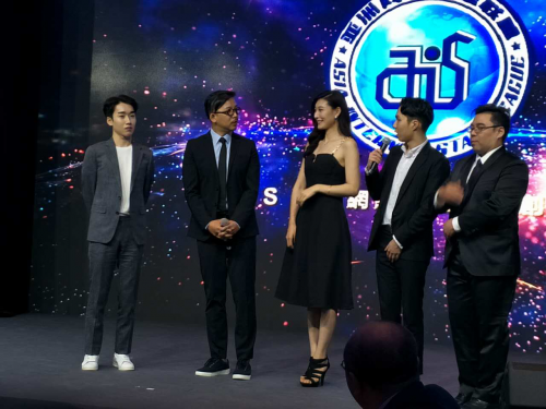 《ais 明星学院》李基永院长,通过视频介绍详细说明了教育内容.