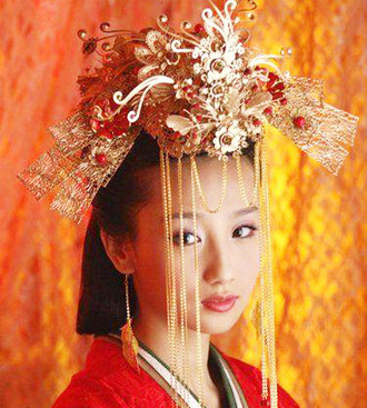 图赏复古中式新娘发型