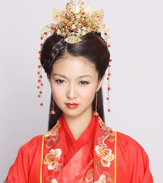 图赏复古中式新娘发型