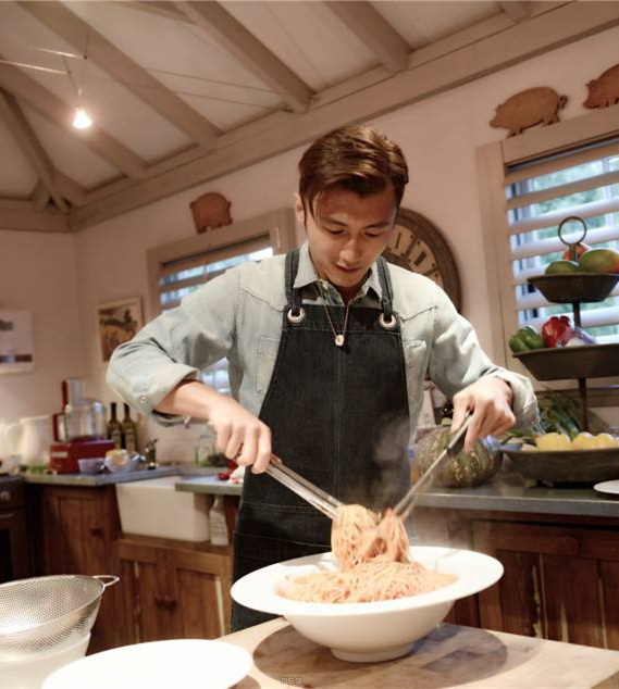 虽然黄磊失败了,但下厨的男人是最帅的男人!