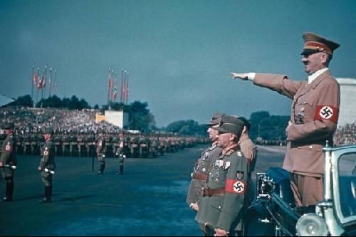 二战时期德国国防军与纳粹党卫军区别