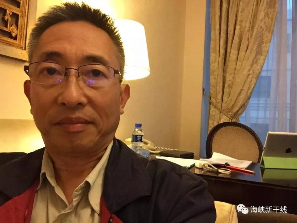 台湾传记作家王丰