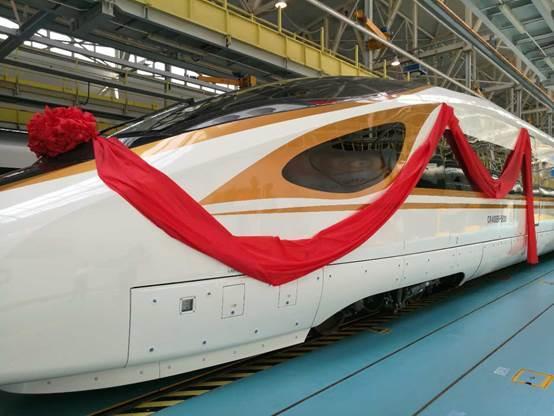 中国标准动车组复兴号亮相明天将在京沪高铁首发