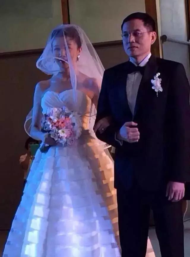 据相关爆料,此事为金峰(执行制片人)和张汉杰(导演)共同策划的一起