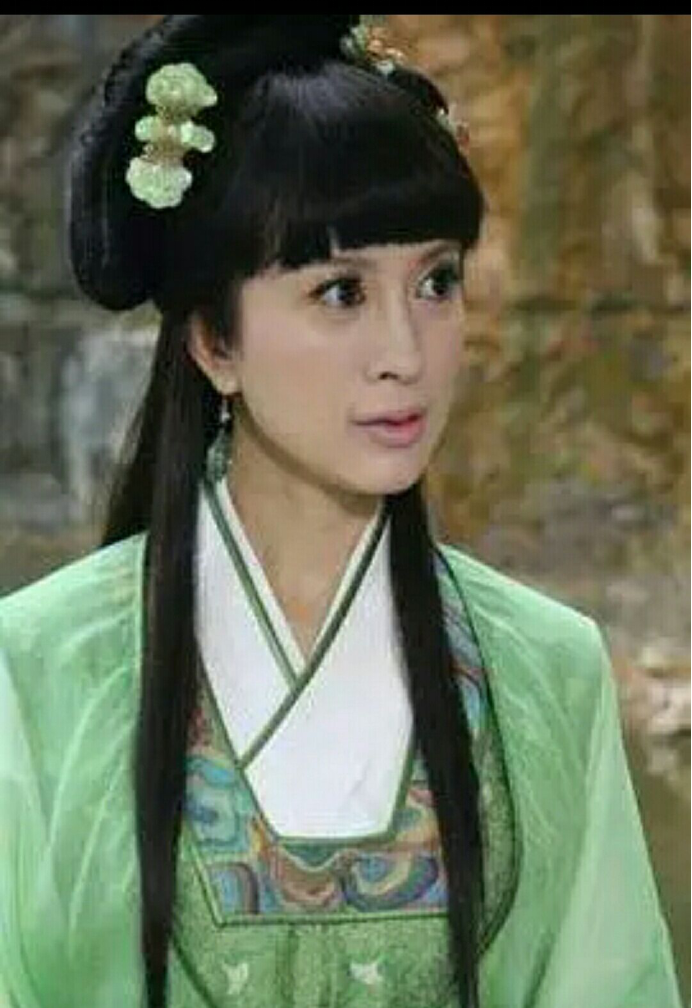 堪称是"公主专业户",金巧巧曾在多部影视剧里饰演公主
