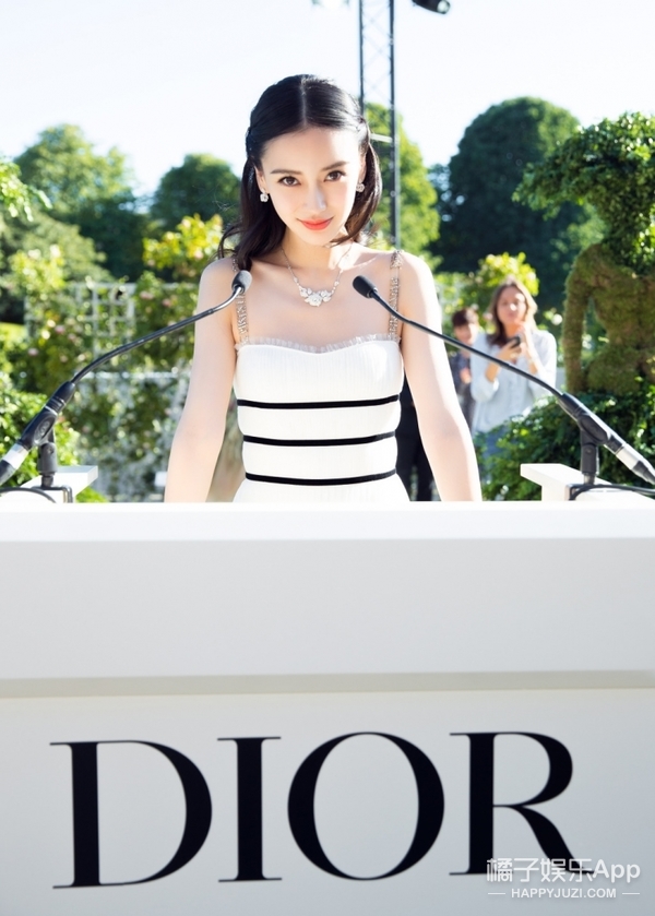 angelababy巴黎dior大秀美成仙女,我们还问到了她的口红色号