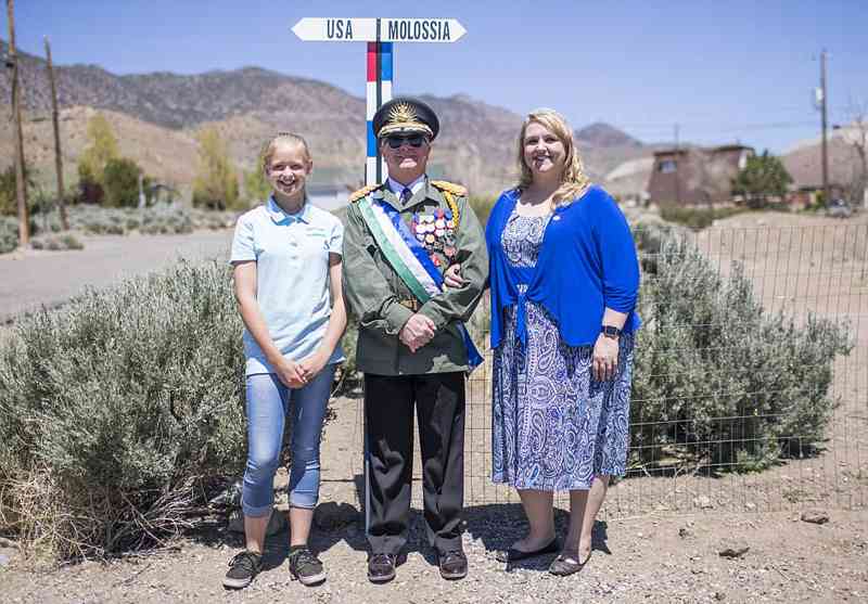 男子在美国建"私人国家" 仅有33名公民