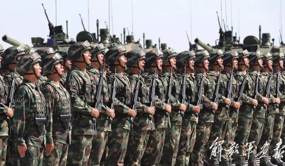 战味扑面而来军报记者全景呈现朱日和阅兵