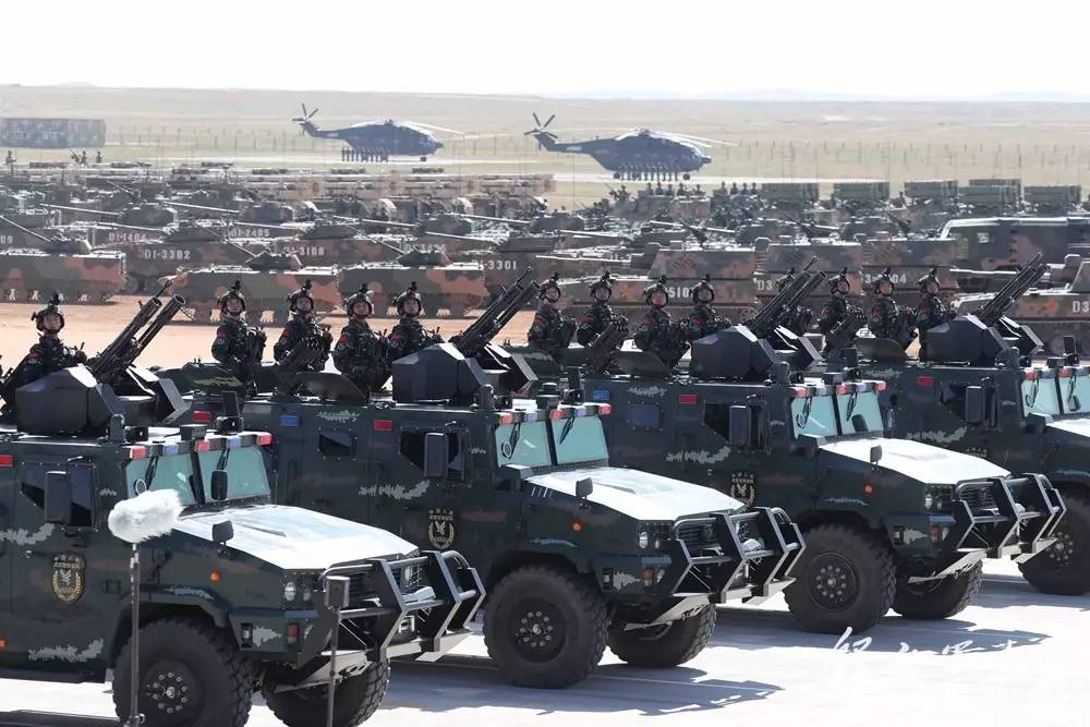 战味扑面而来军报记者全景呈现朱日和阅兵