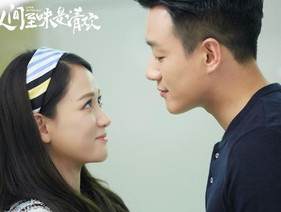 中的代际冲突,价值观冲突,人生成败何为真爱等话题进行了全景式展现