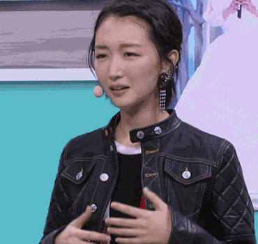 图片源自:快乐大本营截图 马思纯和周冬雨的互动也是颇有意思.