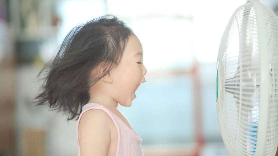 大热天能不能给孩子吹空调?爸妈可别忽略这几点了!