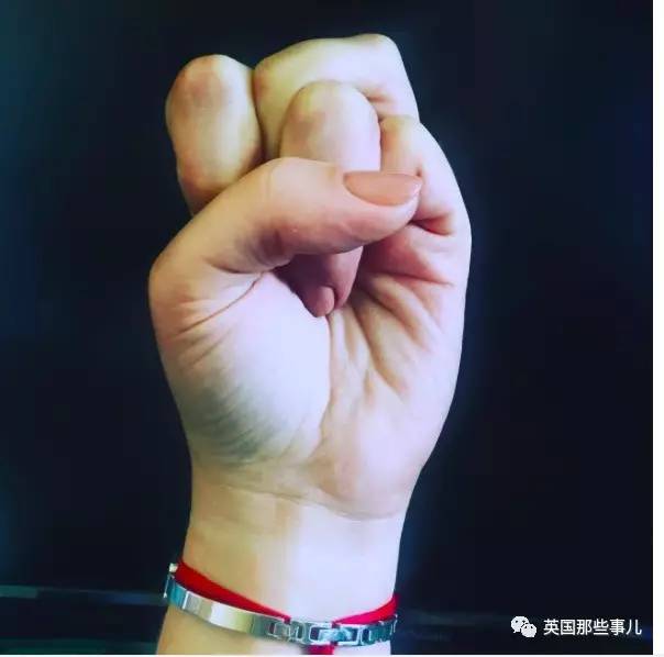 又一股神秘东方力量——花式手指打结…再次让歪果吃瓜网友震惊了