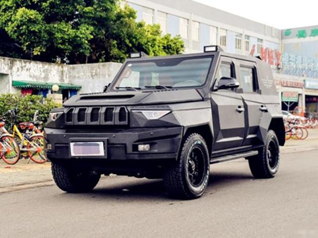 《战狼2》北京bj40撞不坏,现实中表现如何?只能说,真的硬