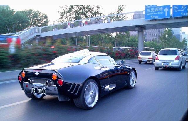 他豪车无数,2个王思聪的车库都比不上,最贵一辆价值4000万!