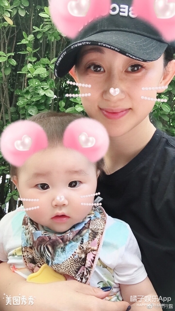 还记得东北一家人里的牛小玲吗她现在长这样