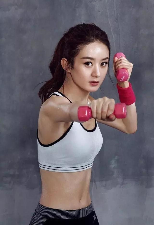 这7位女星穿上露脐装秀身材,谁才是性感小"腰"精?