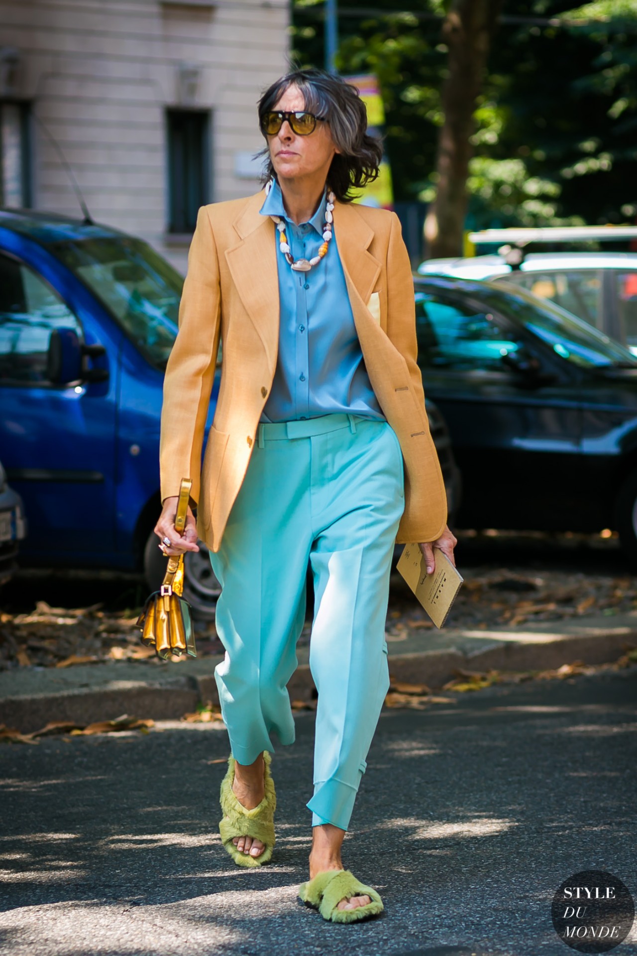 "毛毛鞋" | 尽管看着再热,也是夏末秋初的时髦首选!