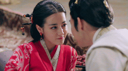 假如热巴出演甄嬛芈月会输孙俪吗蜕变凌厉后妃的她靠妆容狂撩粉