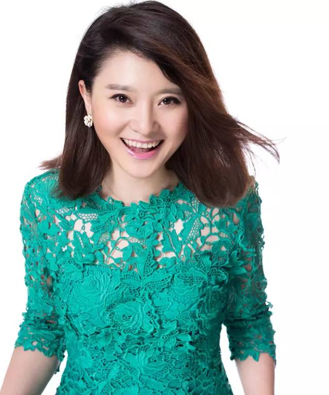 十强争夺战评委  锦宜杭州电视台综合频道首席主播杭州市十大杰出青年