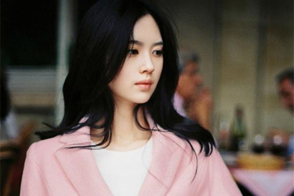 和女朋友相处中身份都是买单侠,该怎么去改变?(puayuge)__凤凰网