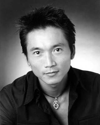 邹兆龙成了爱情的反派义父洪金宝当年就觉得他配不上港姐翁德慧