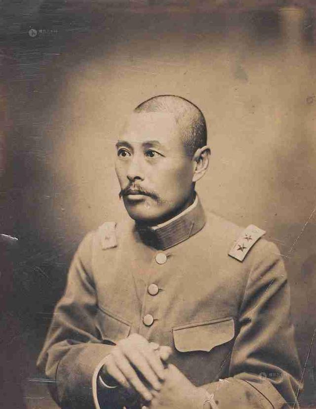 日本人劝吴佩孚出山,吴回应:要我出山可以,但你们必须滚出中国