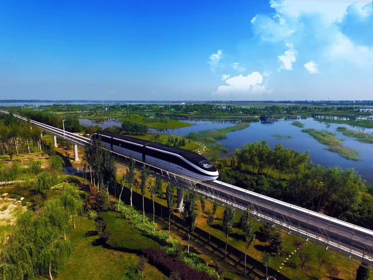 中国首条云轨曝光!