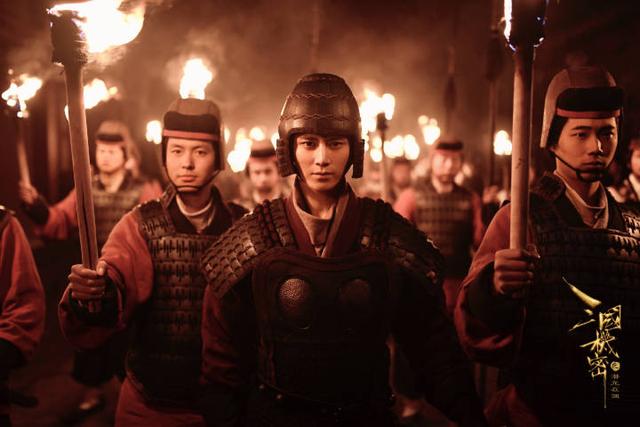 三国机密爆盔甲剧照马天宇浴血沙场展男儿本色