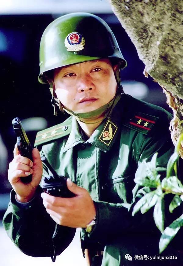 缉毒英雄印春荣——冲锋在前,英勇果敢的战斗英雄冷鹏飞——赴汤蹈火