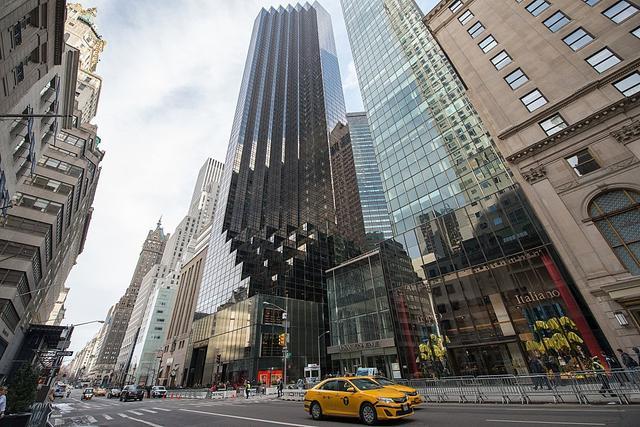 特朗普大厦里的特殊住户,通常都是背负着骂名之人的家