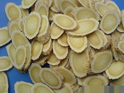 看这里一两甘草一黄芪,用三天,脖子不酸肩膀不硬