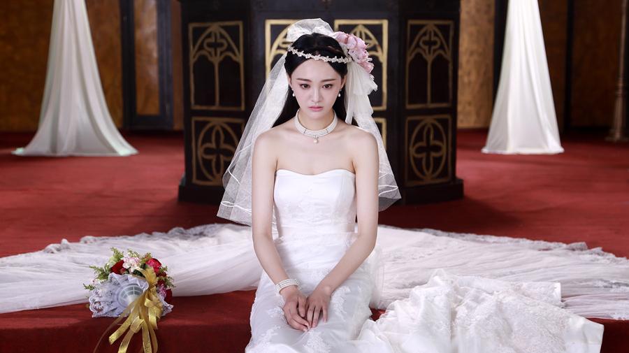 郑爽穿着婚纱和张翰一起上了热搜 网友:要嫁了?