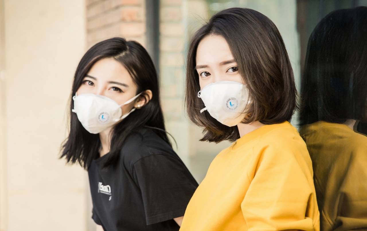 江西多乐彩:佩戴一天不留痕,能过滤98%污染物的防霾口罩到底怎么做到