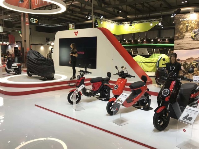 有新车 小牛x1亮相意大利米兰eicma